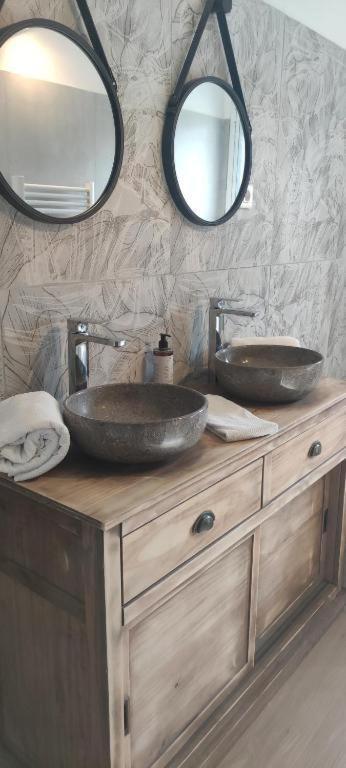 Chambres Isula Bella Figari  Ngoại thất bức ảnh