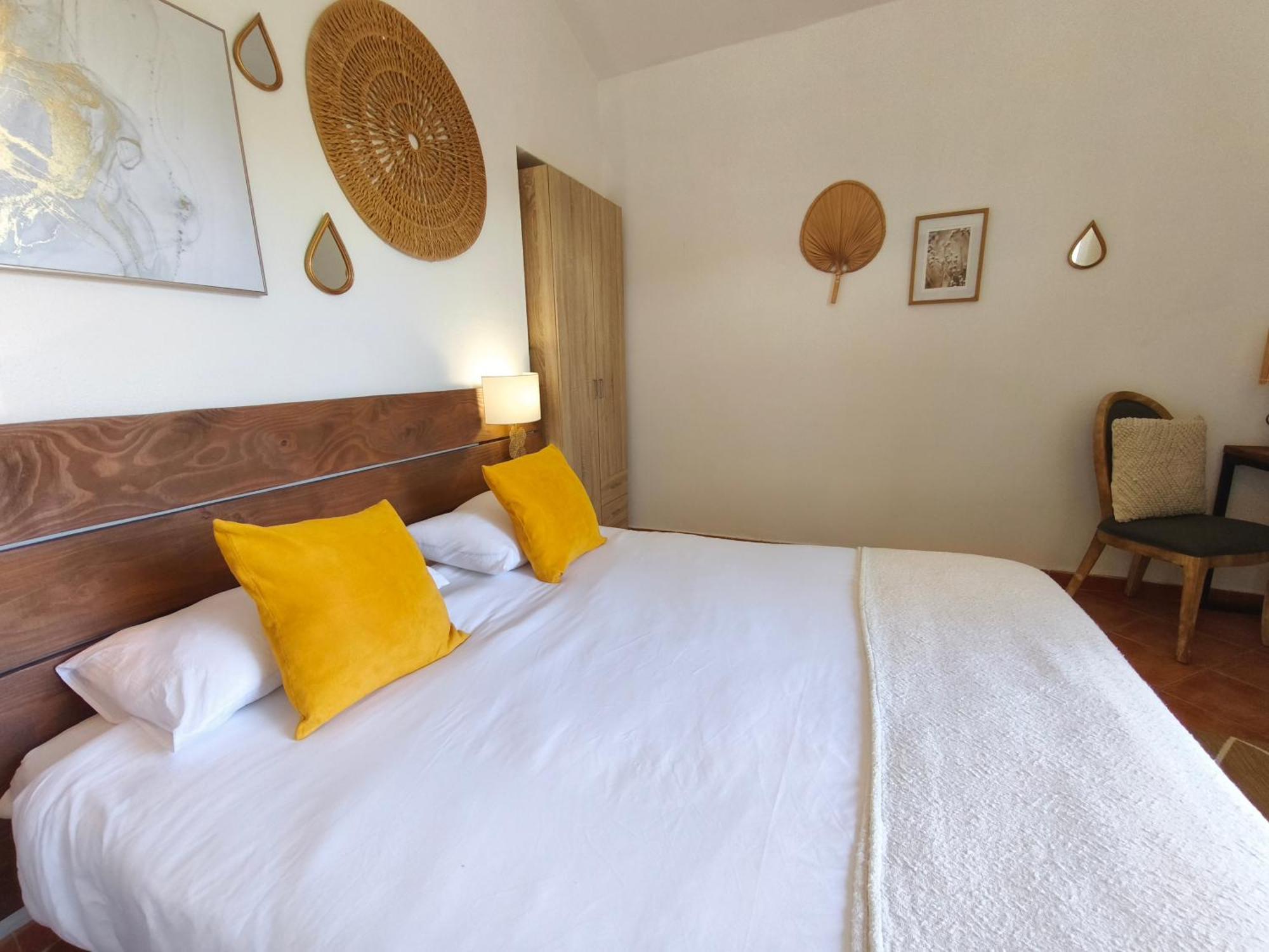 Chambres Isula Bella Figari  Ngoại thất bức ảnh