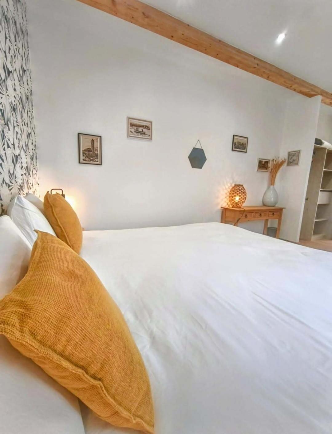 Chambres Isula Bella Figari  Ngoại thất bức ảnh